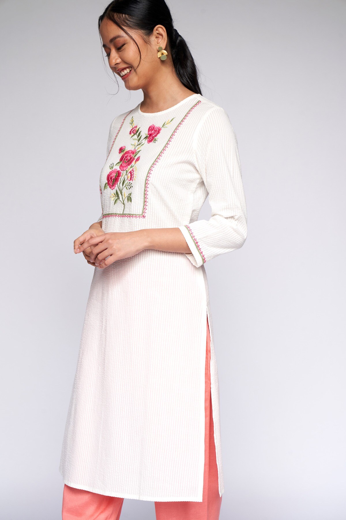 Global desi white kurti shop
