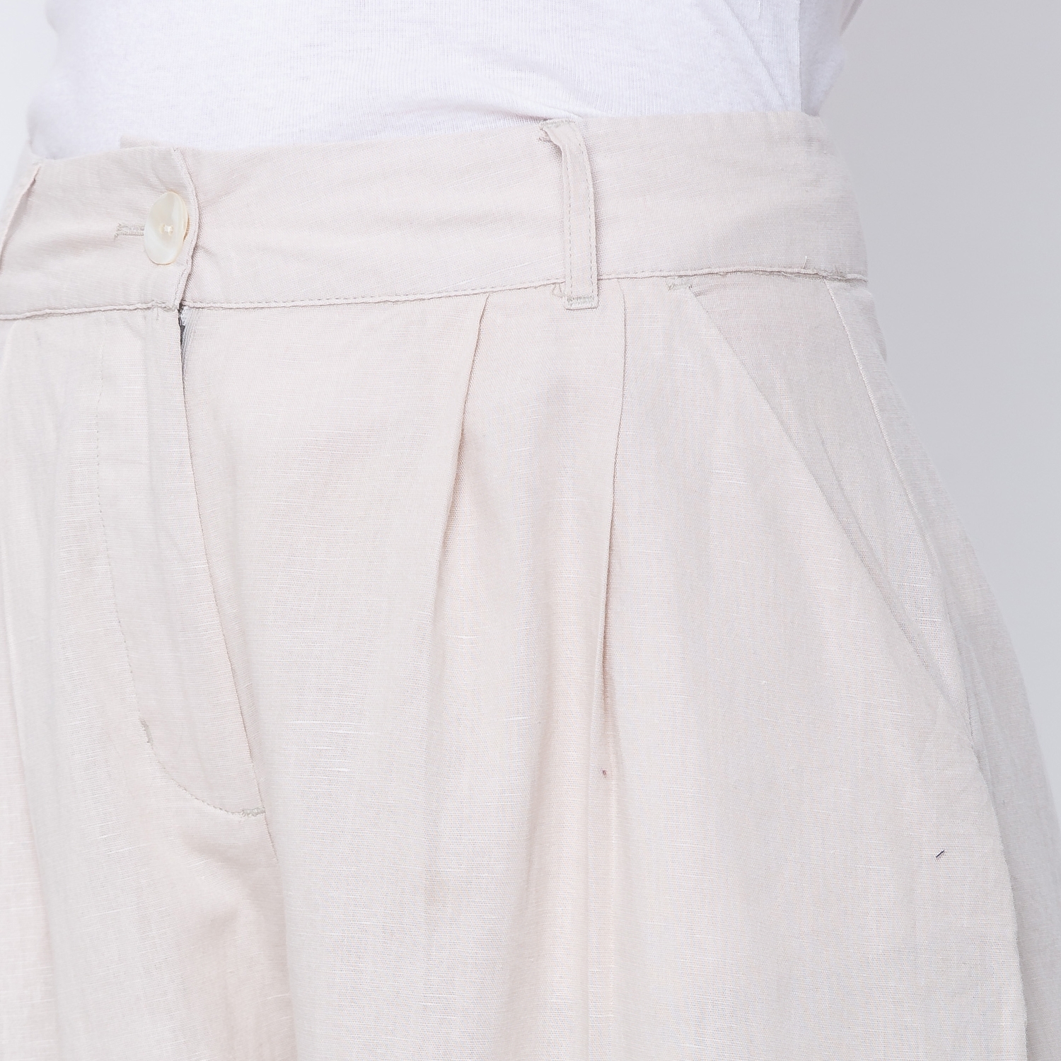 globus | Women's White Cotton Solid Culottes 4