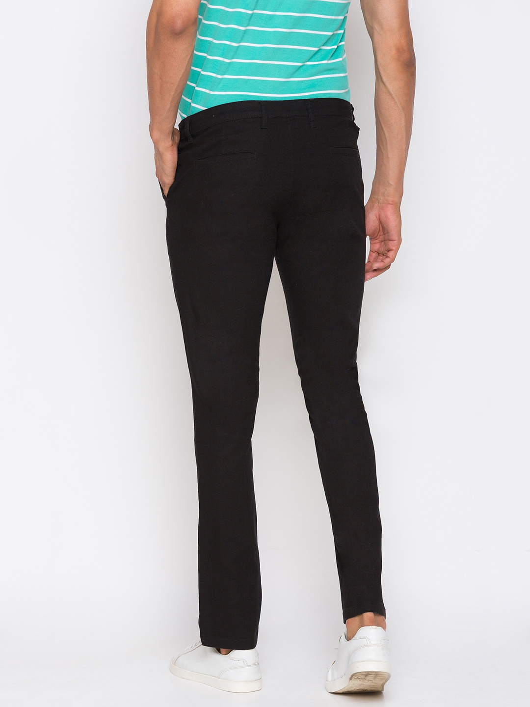 globus | Men's Black Cotton Solid Trousers 2