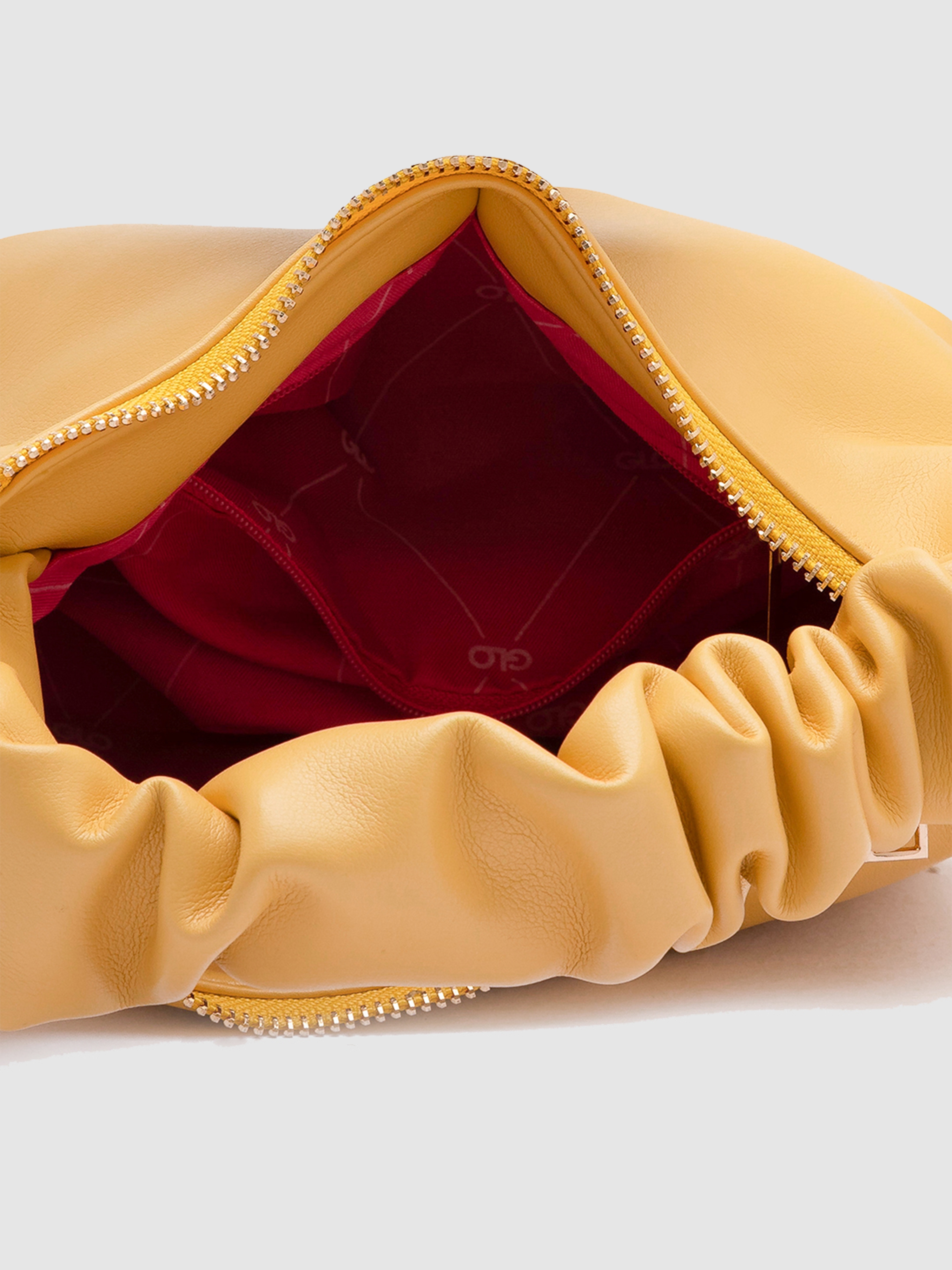 globus | Globus Mustard Solid Handbag 3