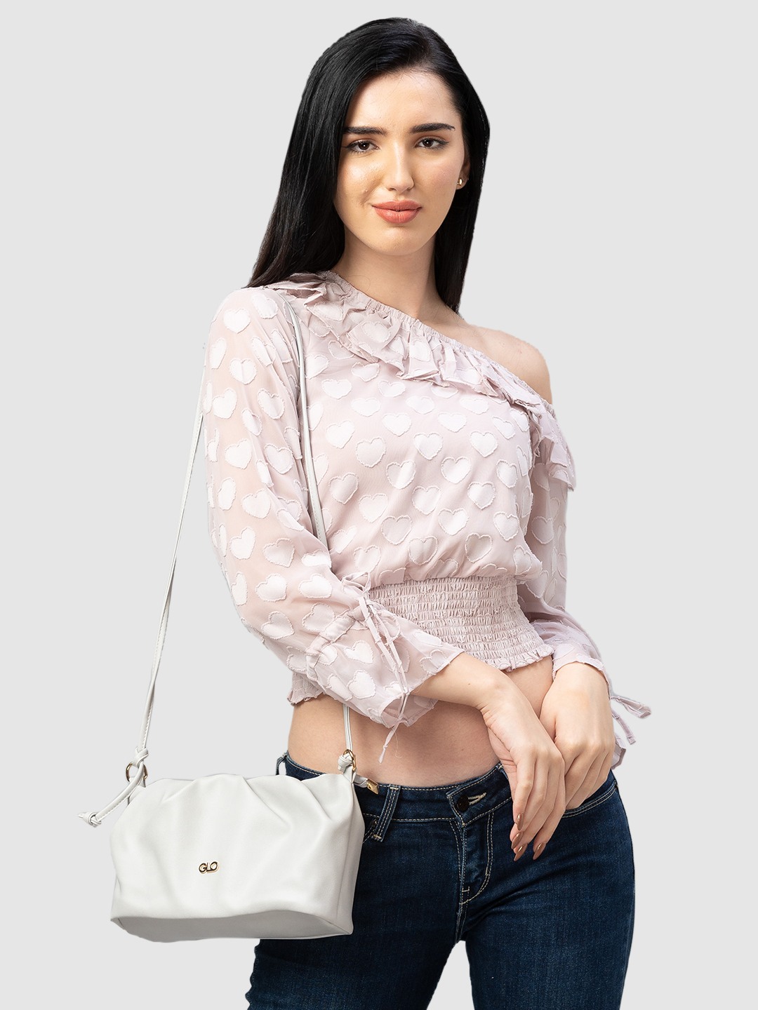 Globus sling bags outlet