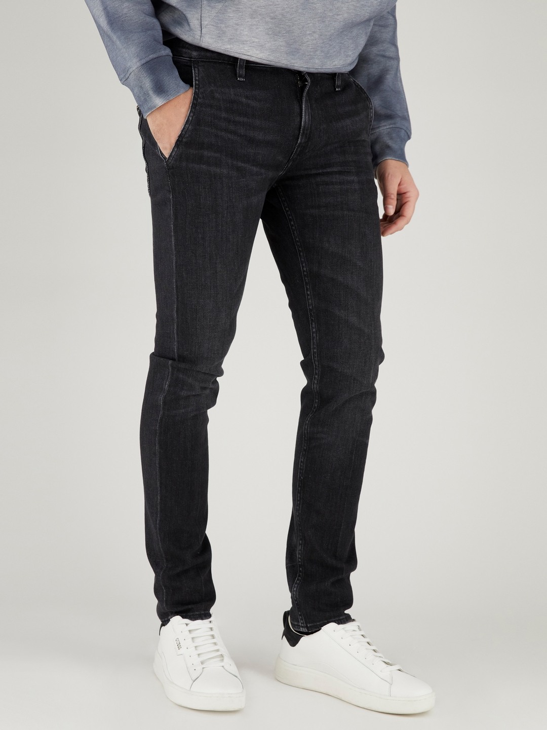 Grey Solid Mid-Rise Skinny Fit Jeans