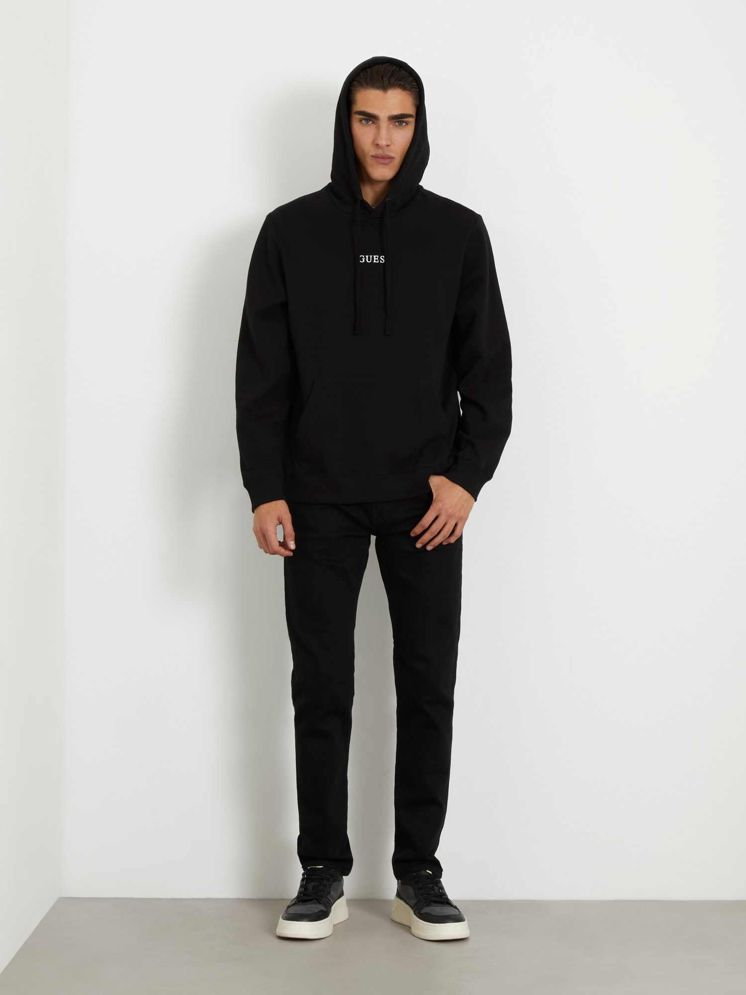 Black Solid Hooded Neck Full Sleeve Sweatshirt
