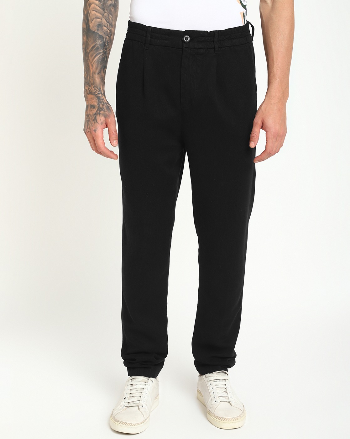 Men Black Solid Mid-Rise Regular Length Trouser