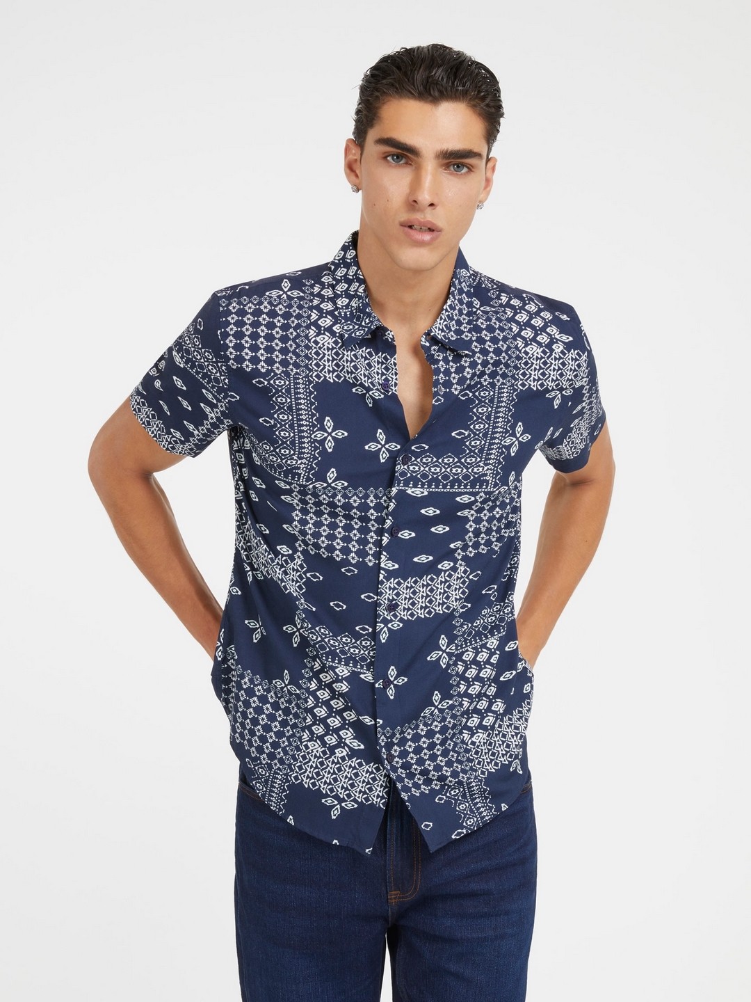 Men Navy Blue Printed Spread Collar Short Sleeves Shirt