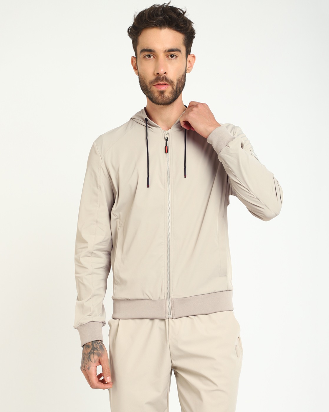 Men's Beige Polyamide Solid Regular Fit Hooded Neck Full Sleeve Sweatshirt