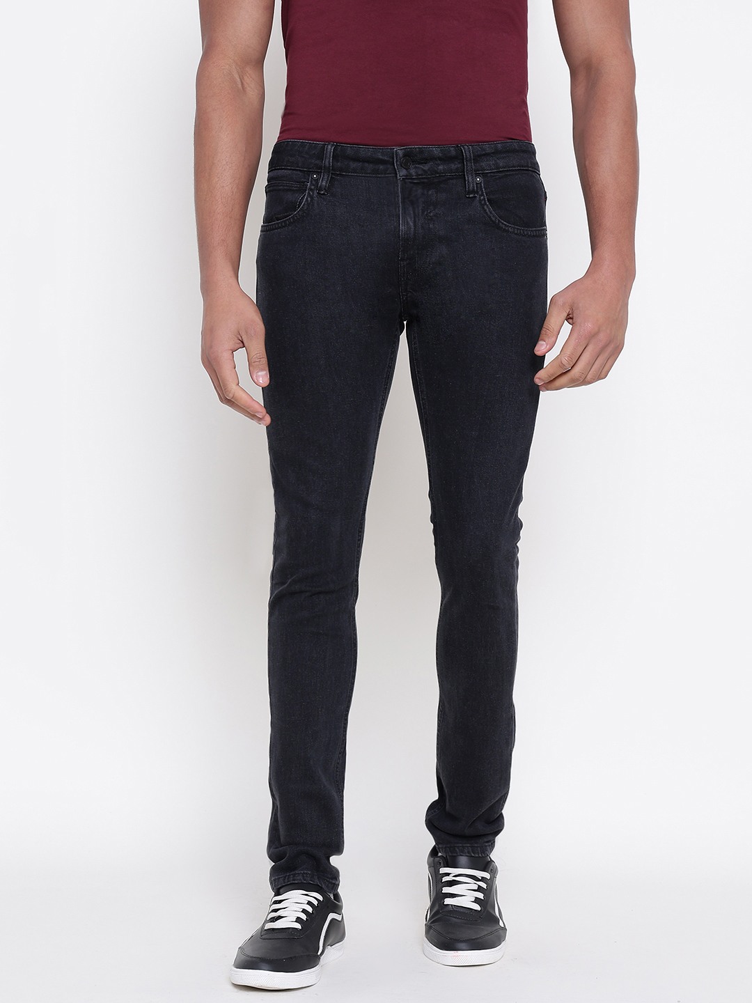 Men Black Solid Skinny Fit Jeans