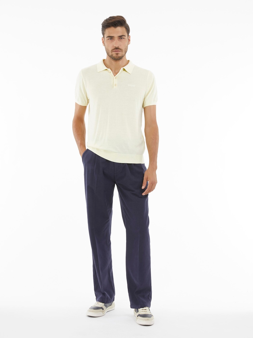 Men's Cream Cotton Blend Solid Regular Fit Spread Collar Short Sleeve Sweater