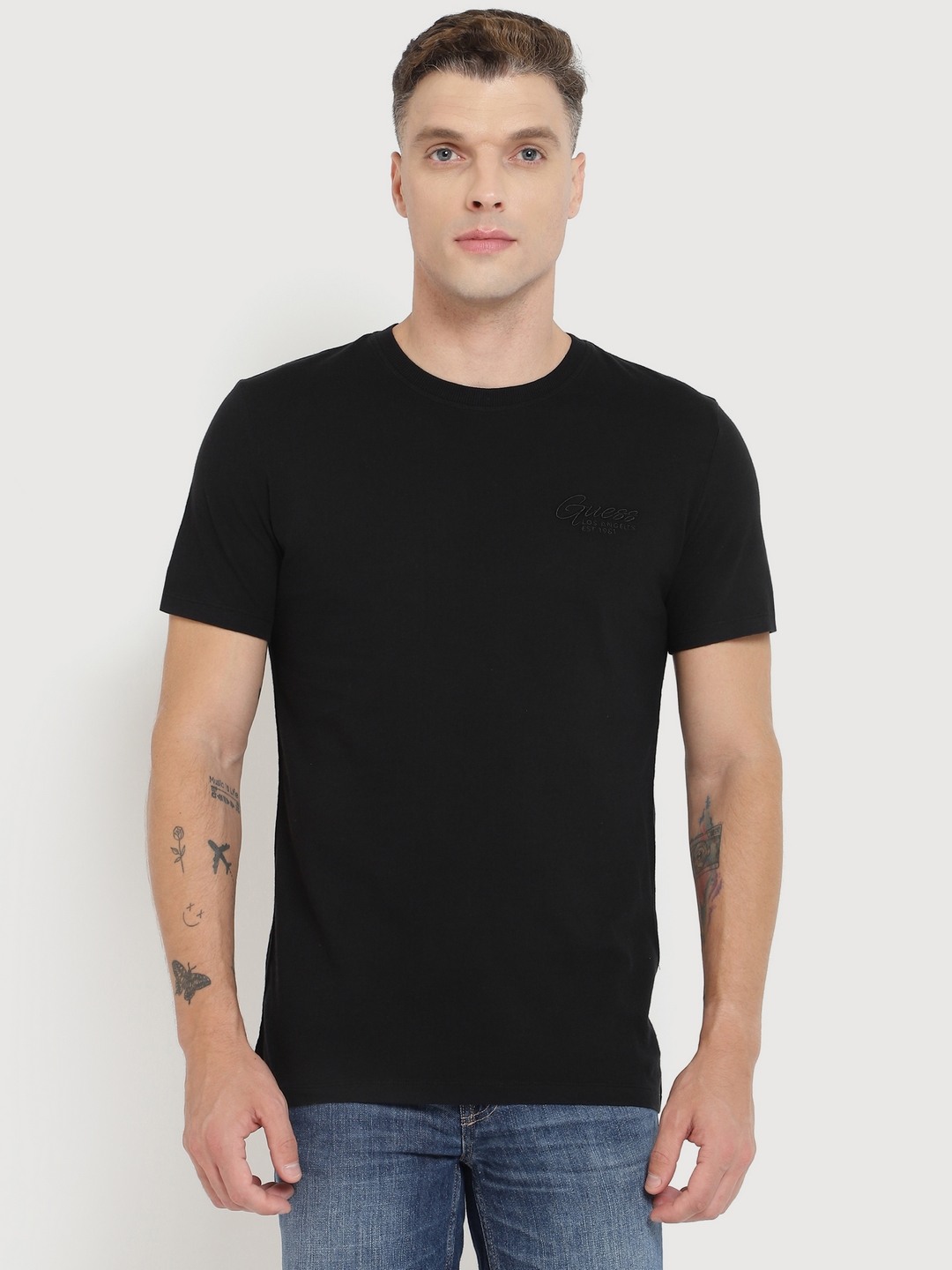 Black Solid Round Neck Short Sleeves T-shirt