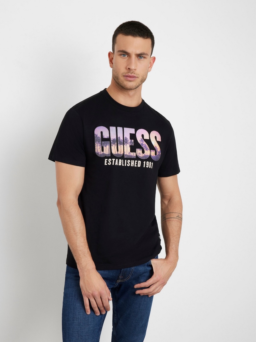 Guess Men Graphic Print Round Neck Short Sleeves T-Shirt