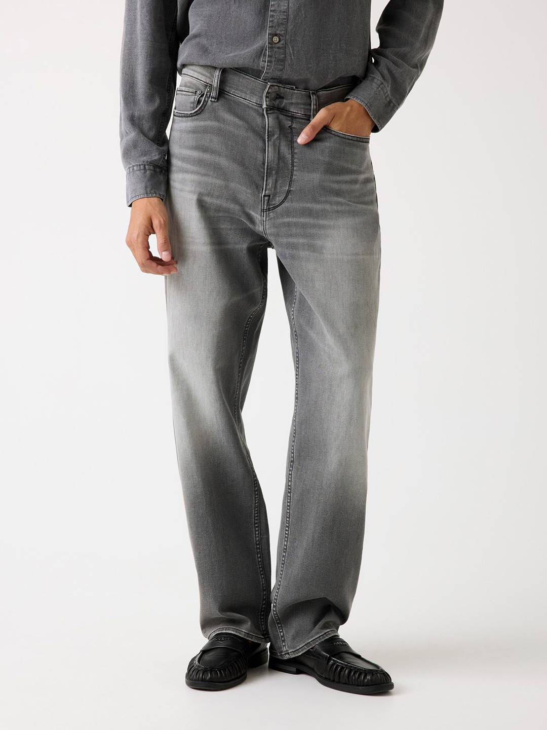 Guess Men's Block Washed Jeans