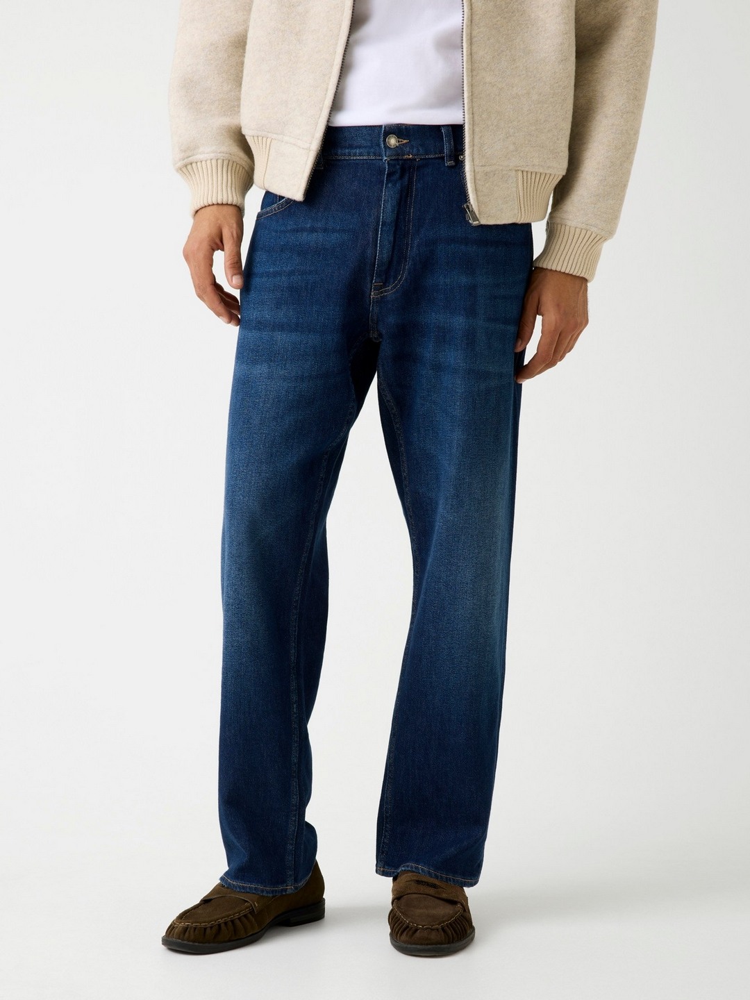 Guess Men Washed Relaxed Fit Mid-Rise Jeans