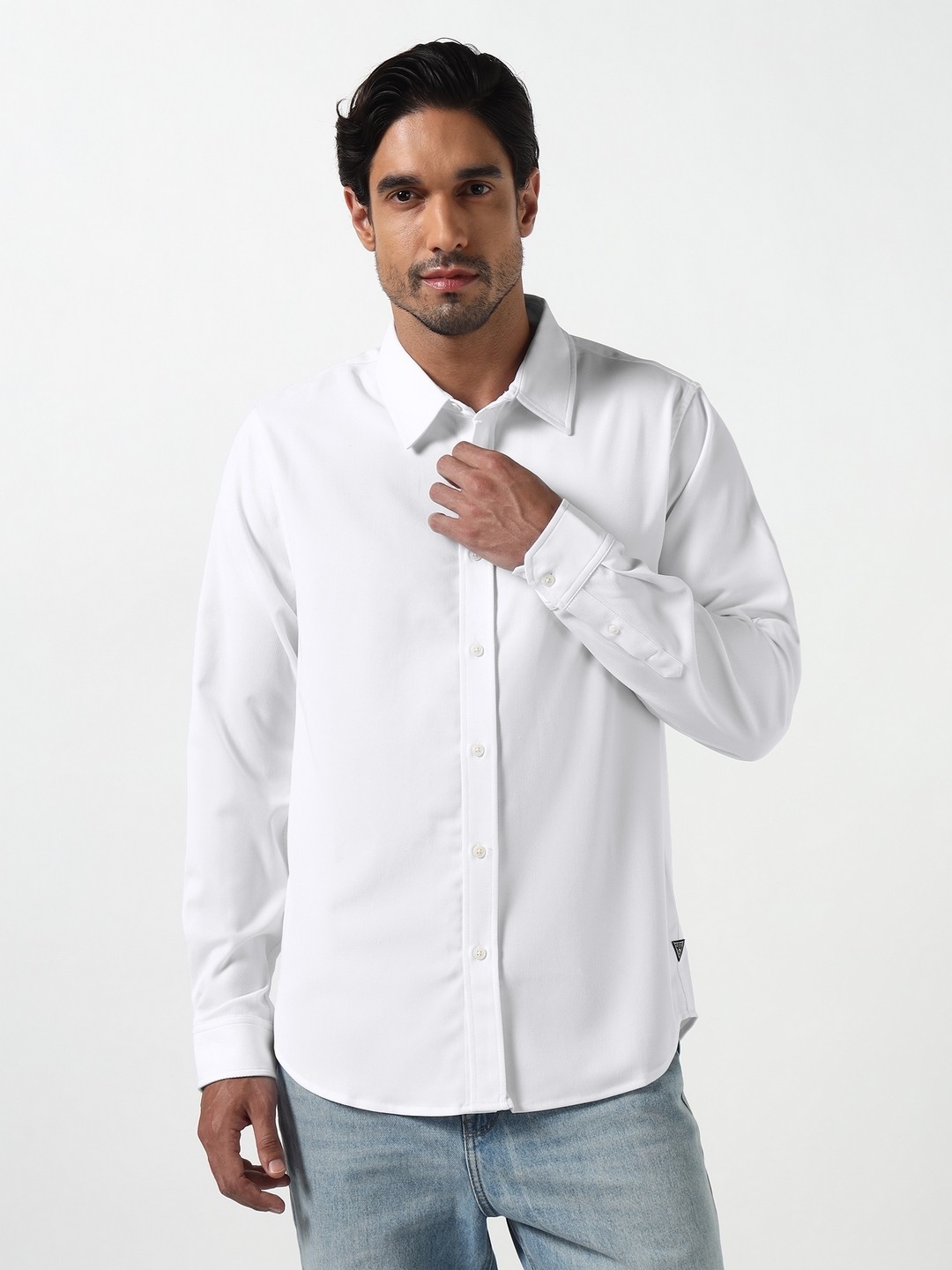 Guess Men Griffin Luxe Twill White Solid Spread Collar Knit Regular Fit Shirt