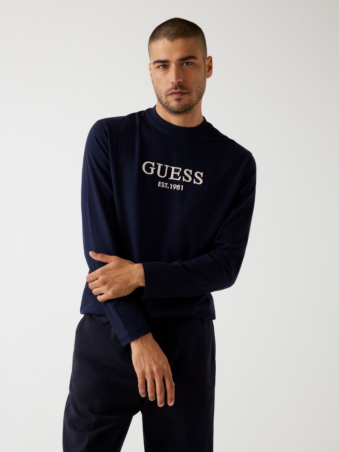 Guess Men Brand Logo Round Neck Long Sleeves T-shirt