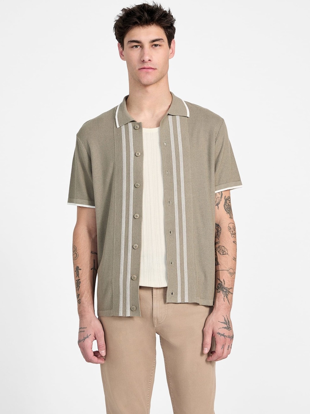 Guess Men's Beige Striped Spread Collar Short Sleeves Shirt