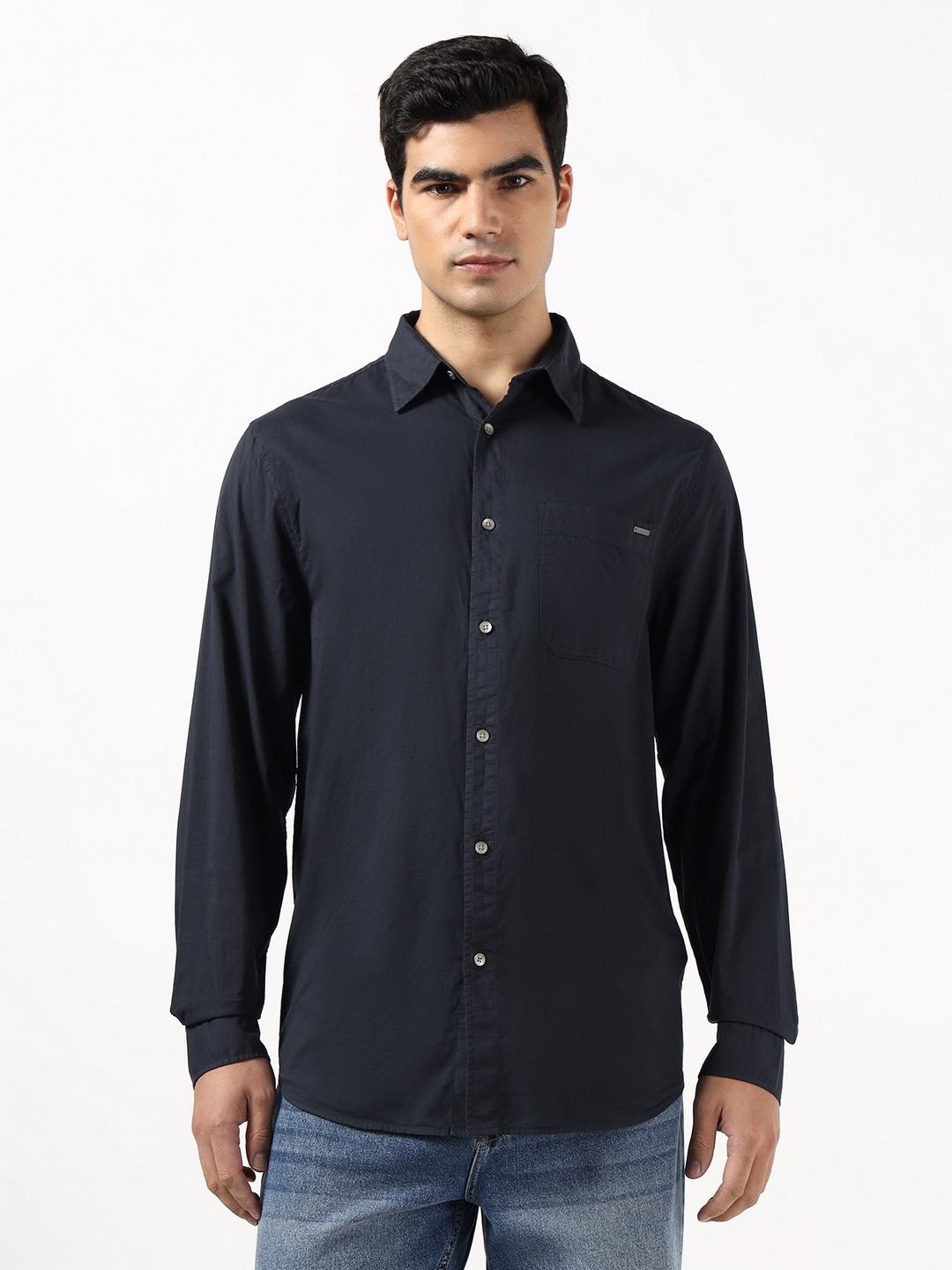 Guess Men Cotton Muslin Smart Blue Solid Spread Collar Crinkle Shirt