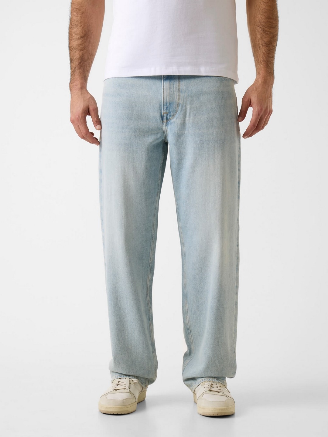 Guess Men Pure Cotton Loose Fit Solid Jett Eco Simo Jeans