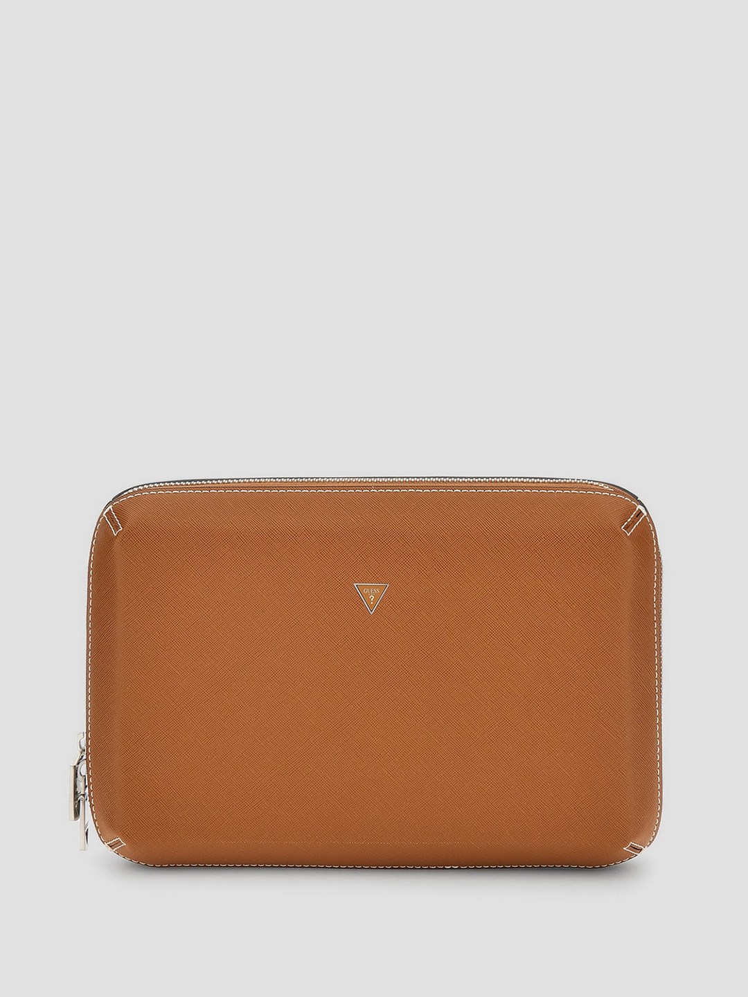 Guess Men Modena Large Sand Zipper Solid Cube Case