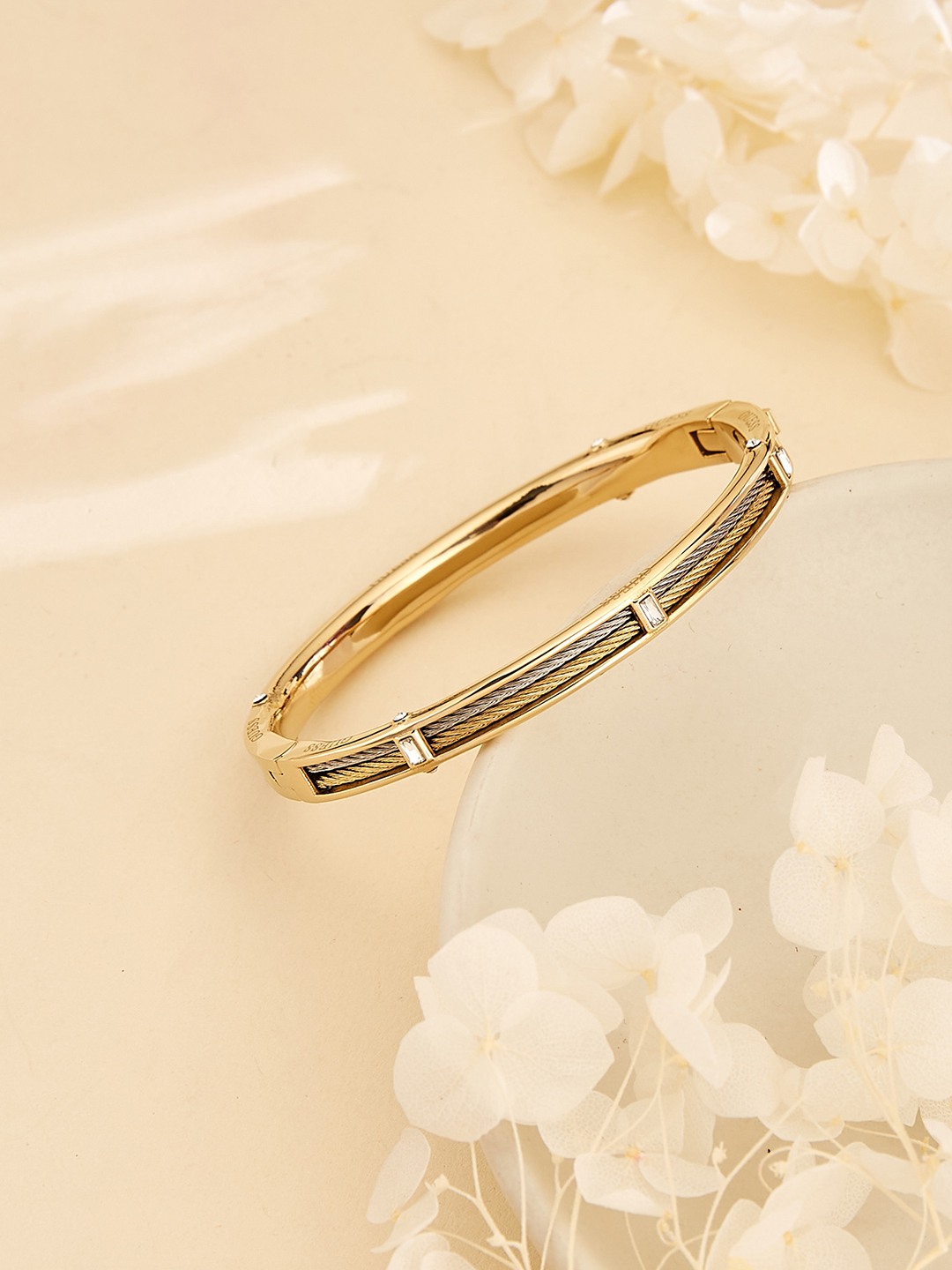 Guess Women Kalybe Silver & Gold Pleated Steel Bracelet