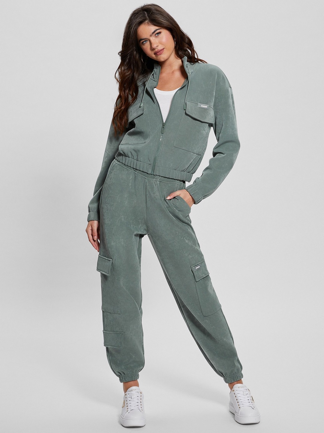 Green Polyester Blend Solid Regular Fit Cargo Pant