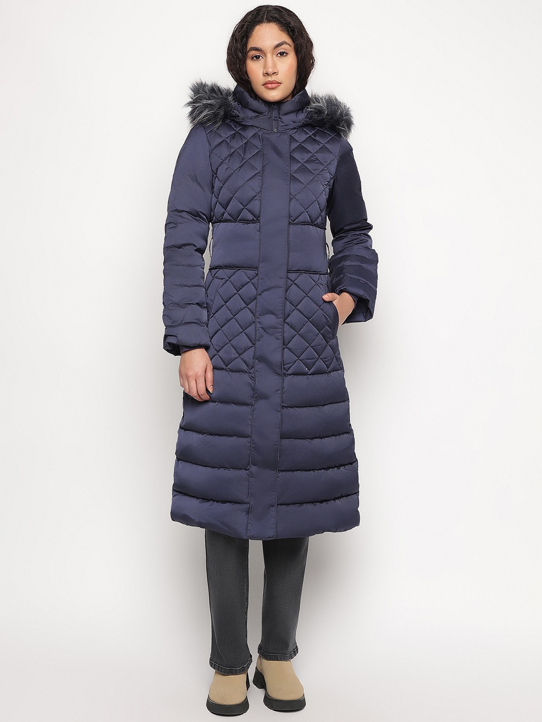 Blue Solid Hooded Neck Puffer Jacket