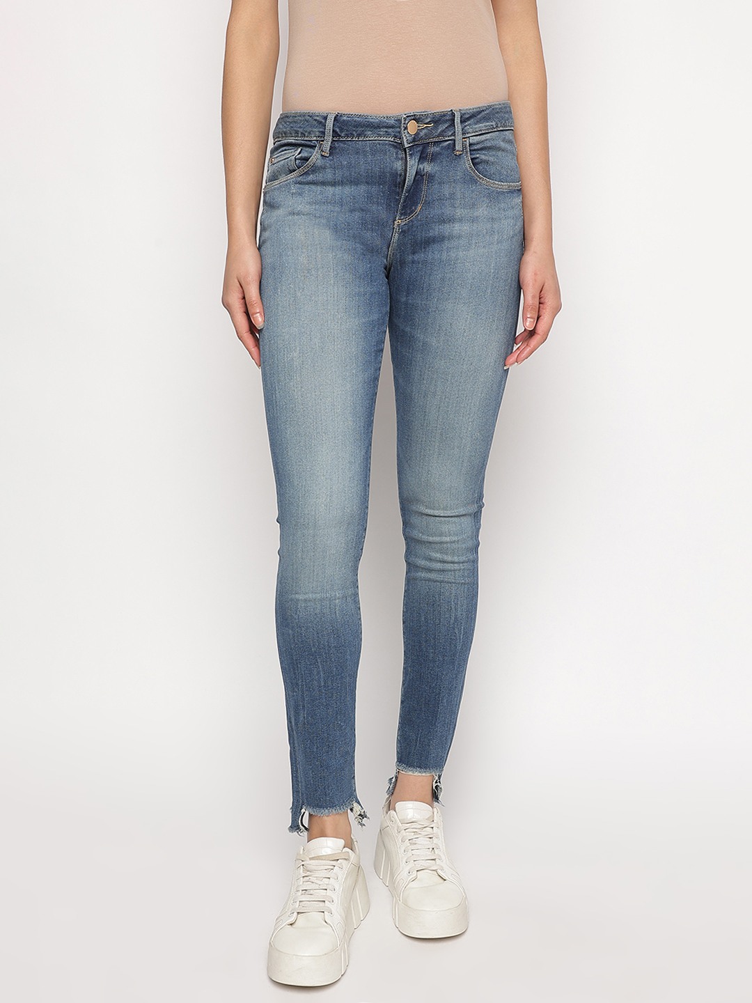 Blue Solid Skinny Fit Annette Eco Moon Jeans