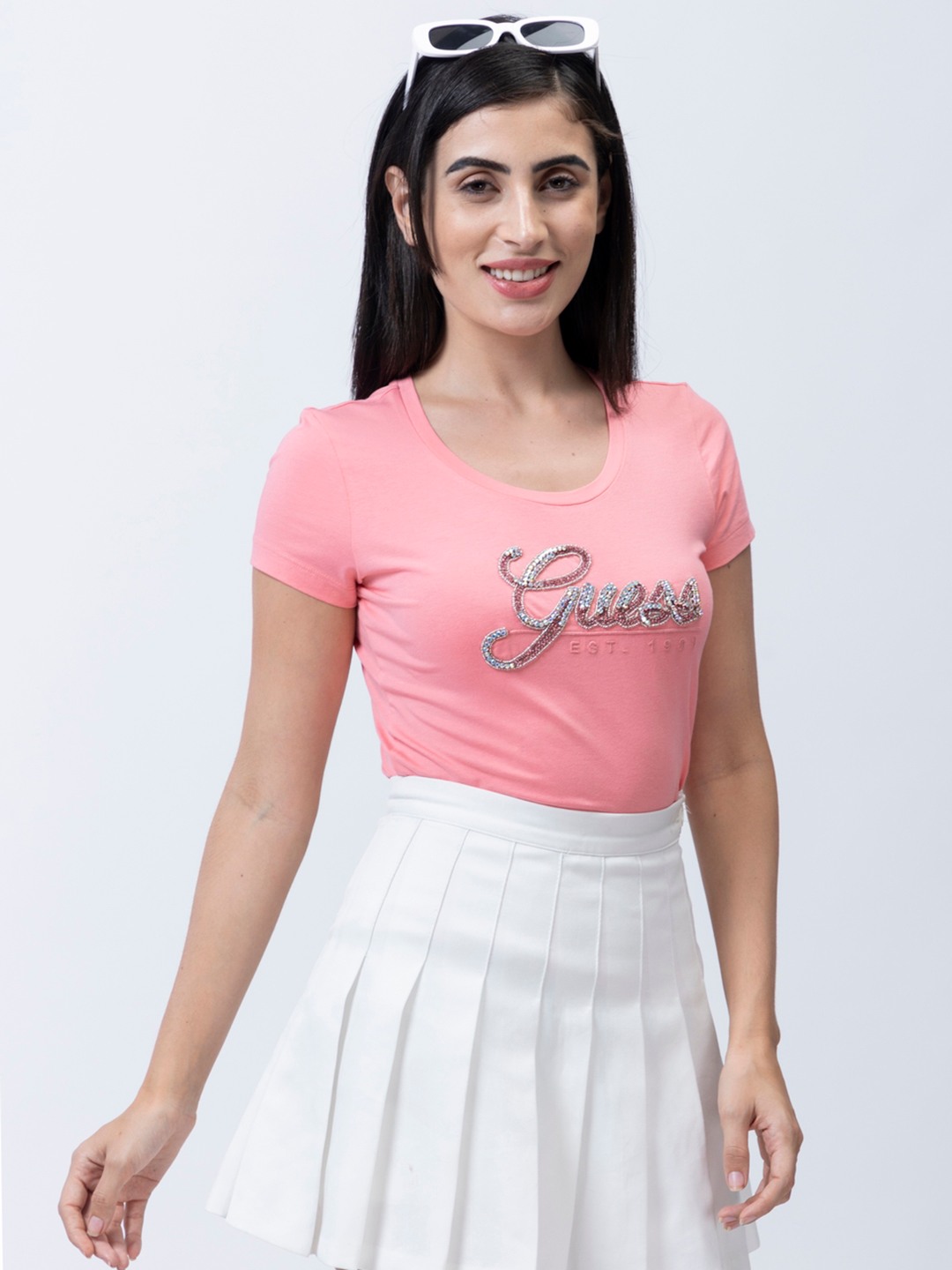 Pink Embellished Round Neck Short Sleeves T-shirt