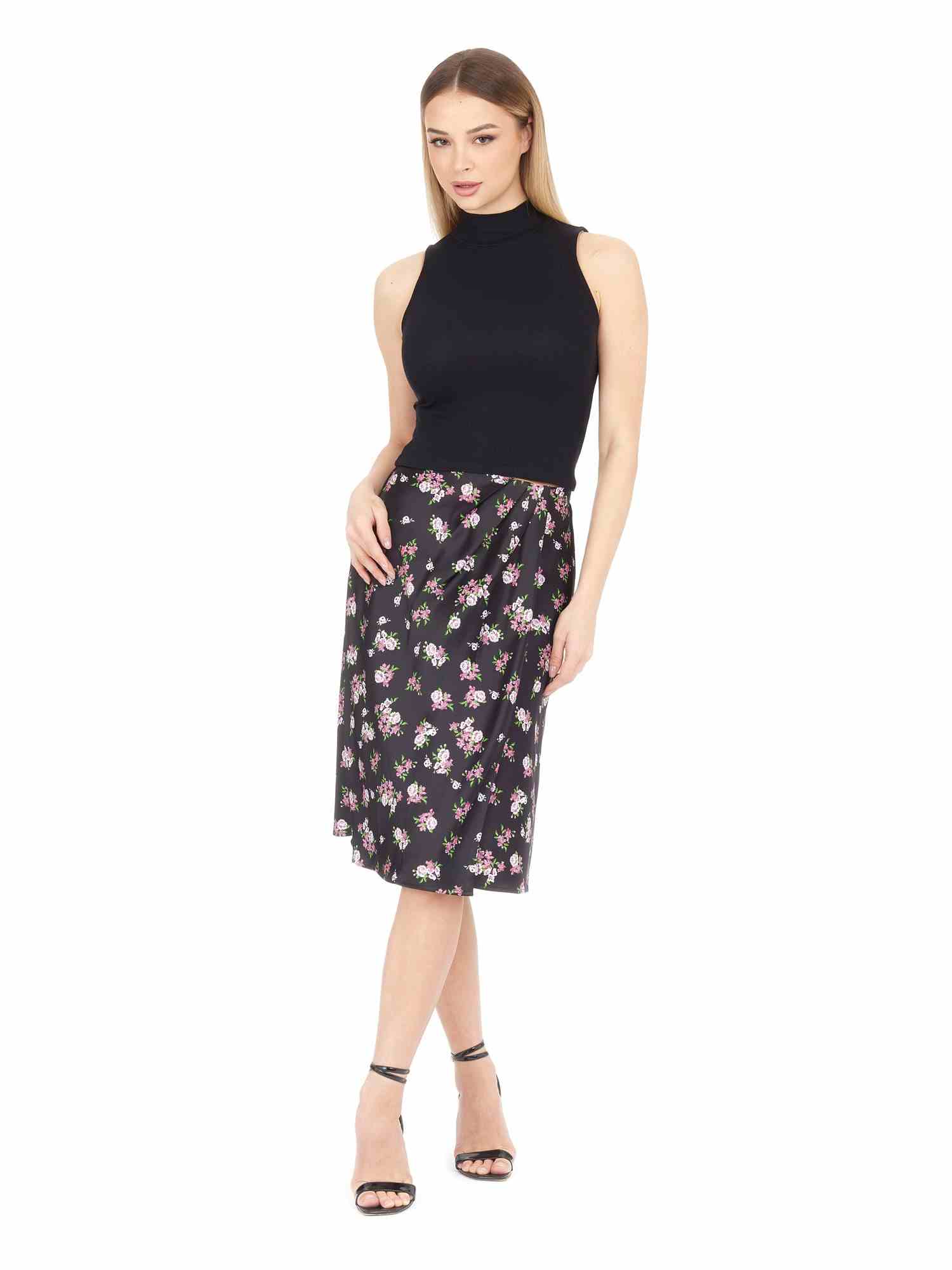 Black Solid Mock Neck Sleeve Less Knit Top