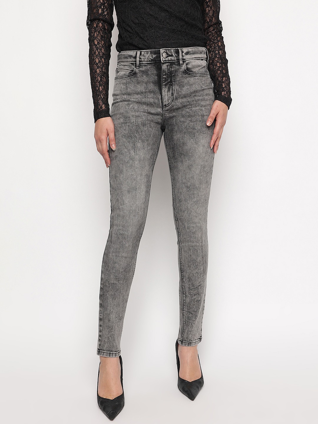 Grey Solid Skinny Fit Jeans