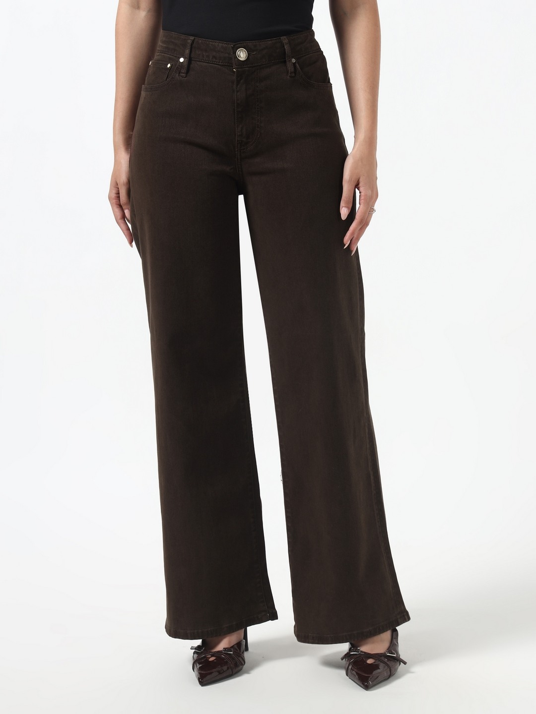 Guess Women Sonia Velvet Regal Brown Solid Woven Jeans