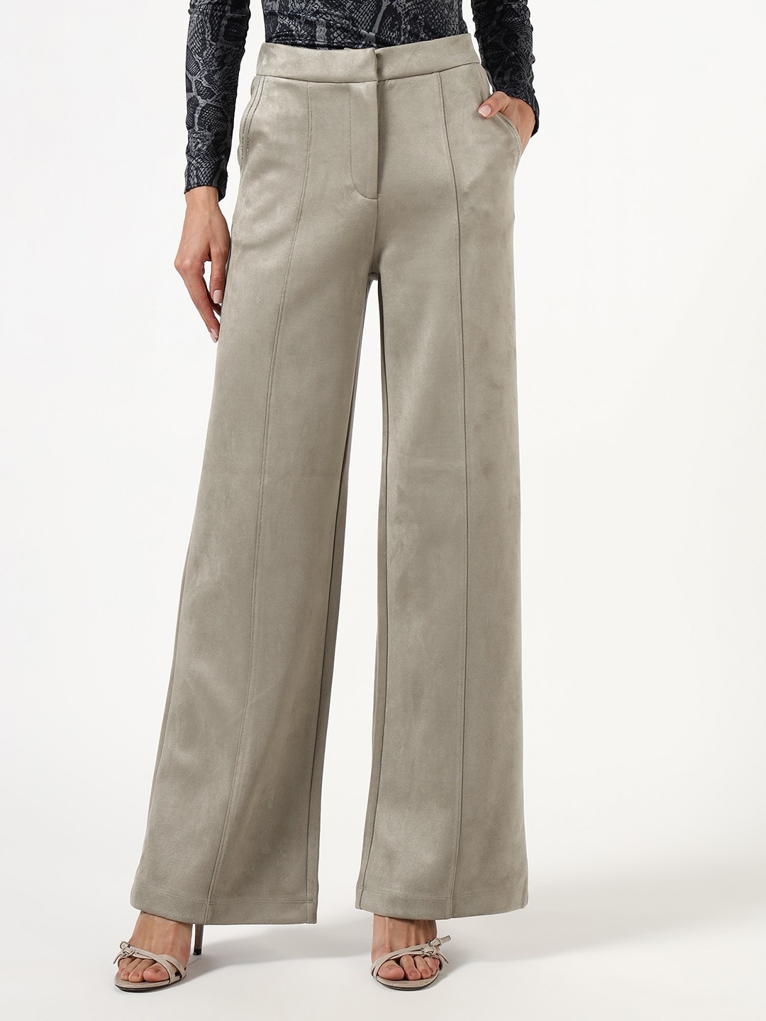 Guess Women Textured Wide Leg High-Rise Skinny Fit Flat-Front Trousers