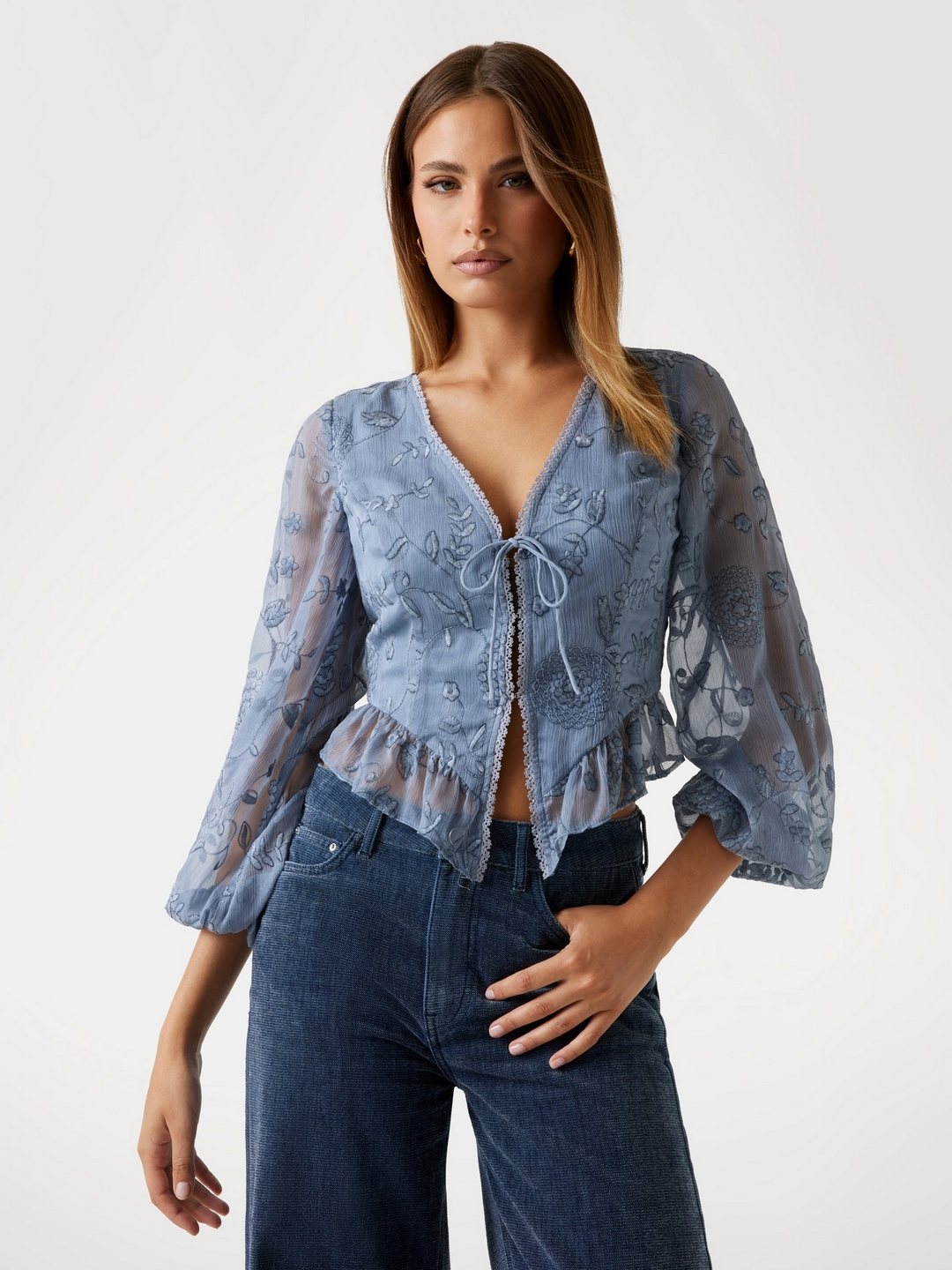 Guess Women Floral V-Neck Long Sleeves Top