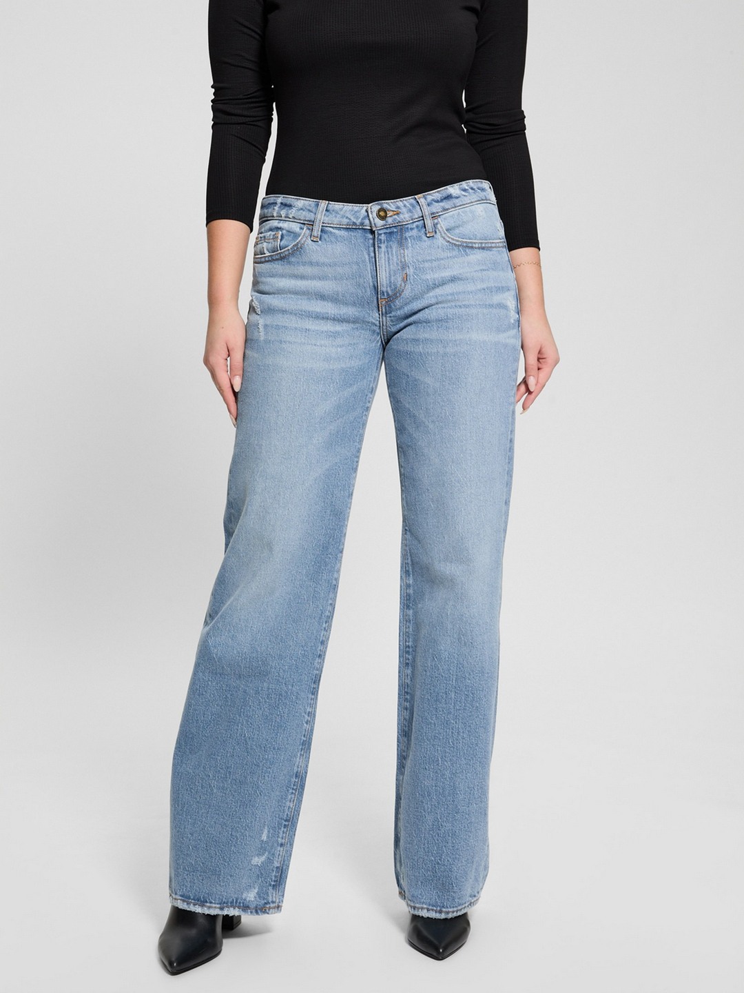 Guess Women's Blue Solid Mid-Rise Straight Leg Jeans