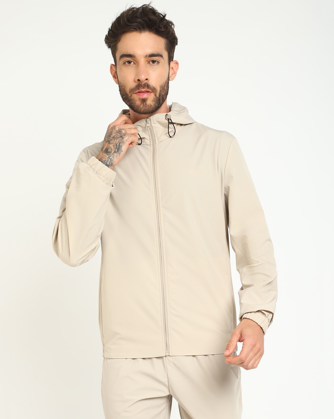 Men's Beige Polyamide Solid Regular Fit Hooded Neck Full Sleeve Jacket