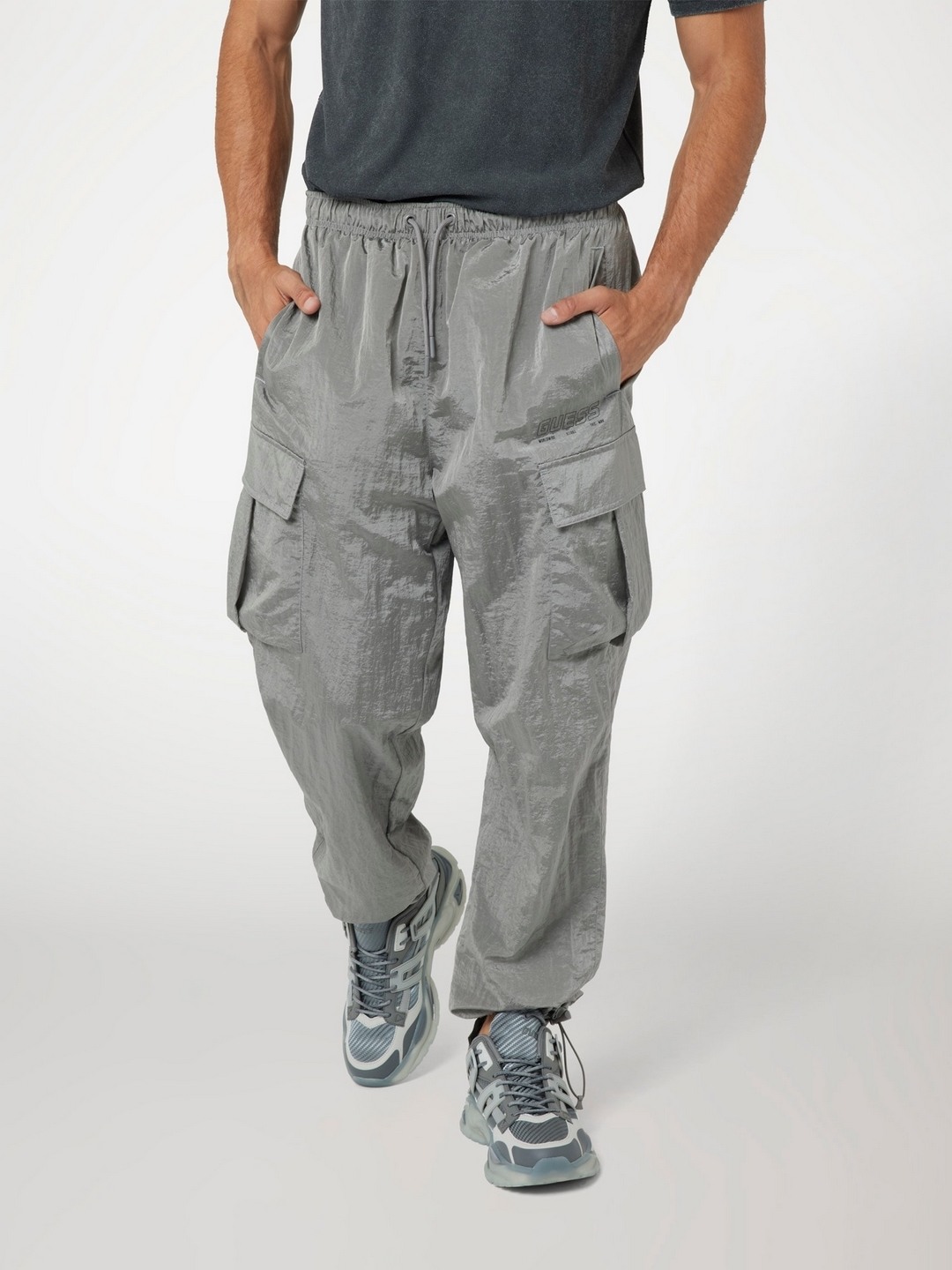 Steel Ball Solid Mid Rise Dionigi Cargo Pant