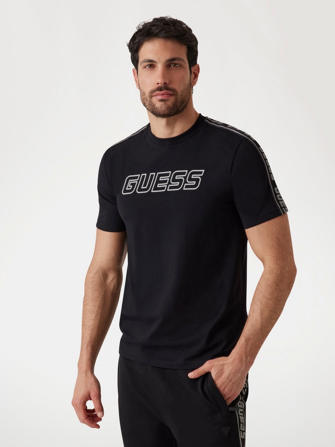 Guess Men Printed Logo Round Neck Short Sleeves T-Shirt