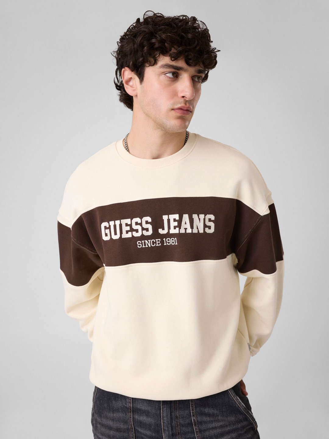 Relaxed Fit Crew Neck Colorblock Fleece Sweatshirt