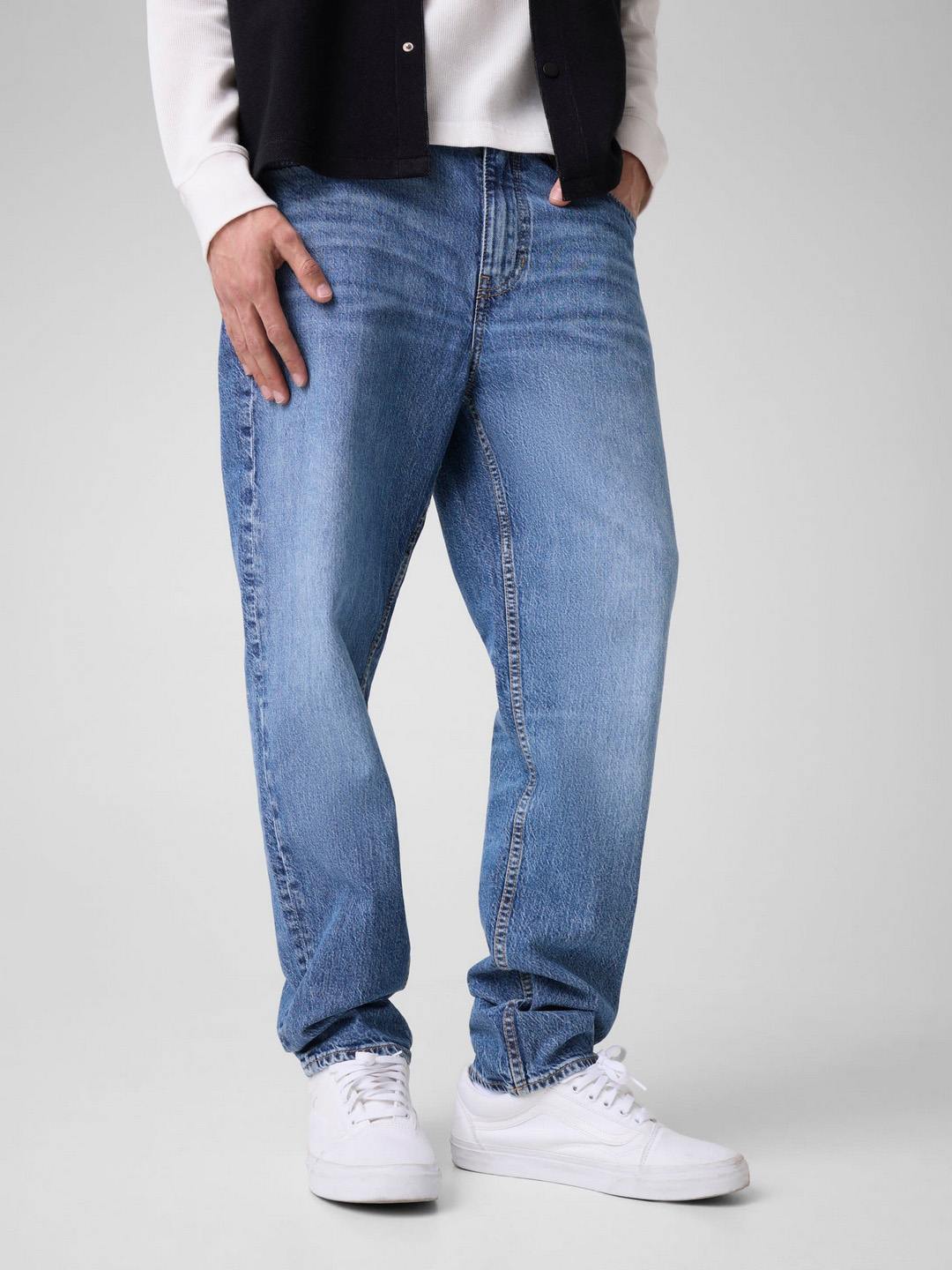 Relaxed Fit Stretch Denim Mid Rise Solid Jeans