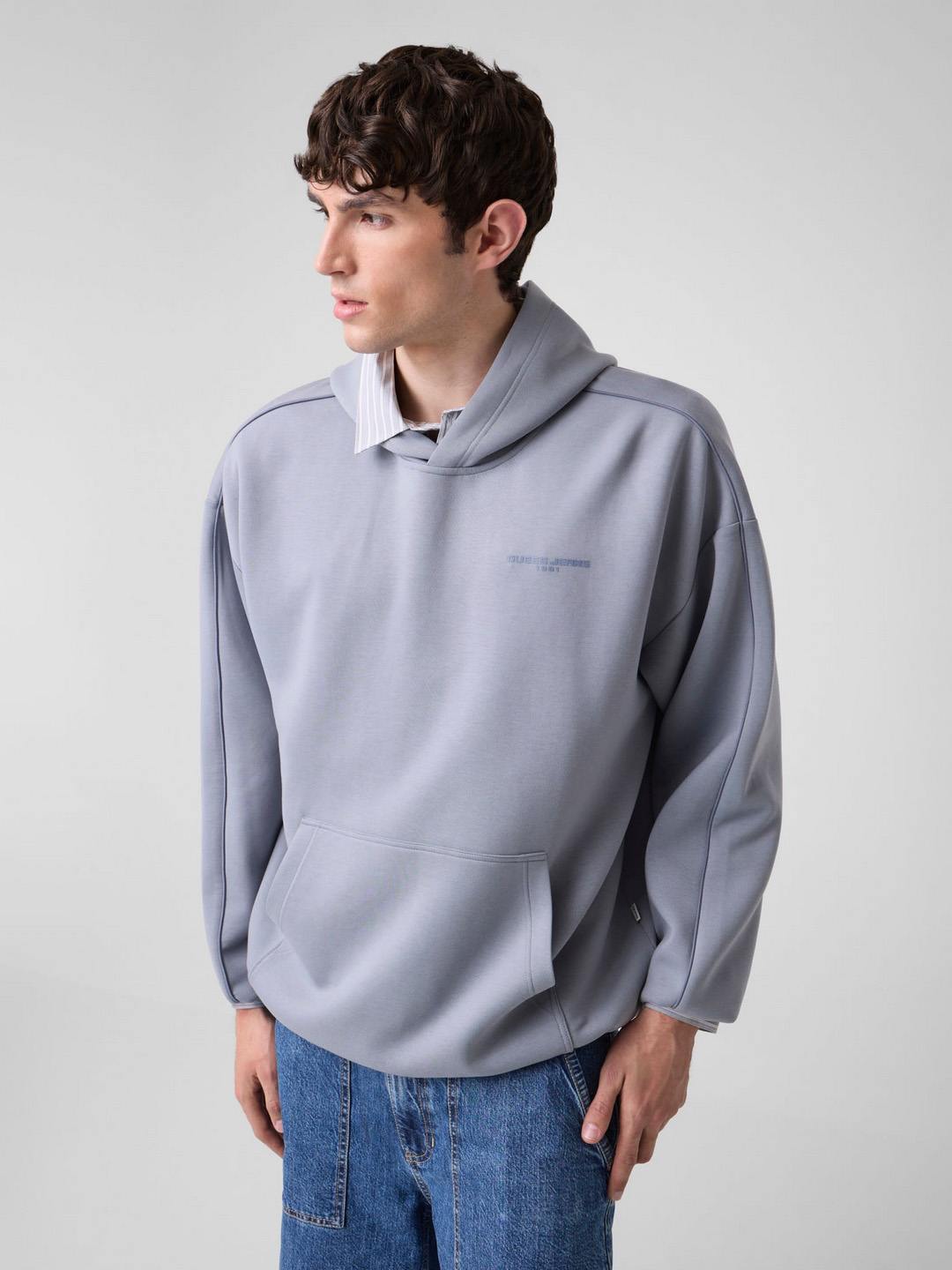 Relaxed Fit Hooded Neck Solid Pullover Sweatshirt