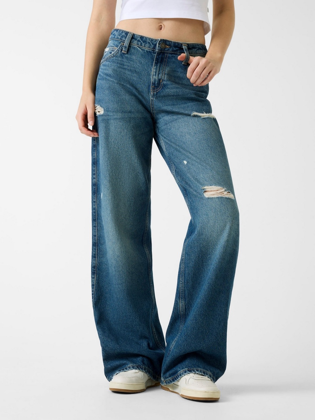 Relaxed Fit Rigid Denim Mid Rise Solid Jeans