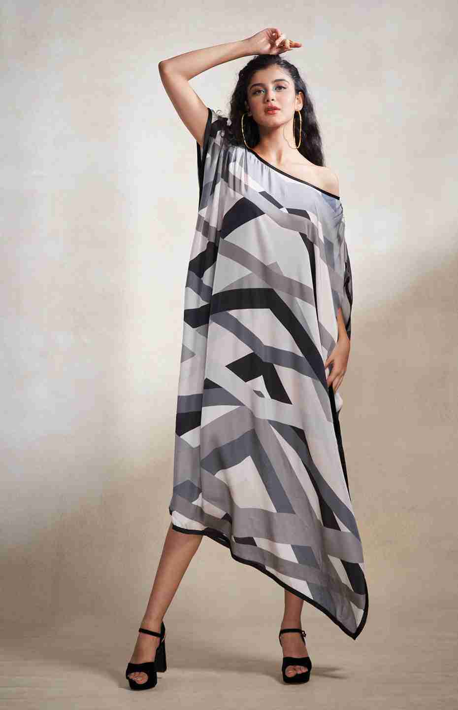 Monochrome Abstract Kaftan