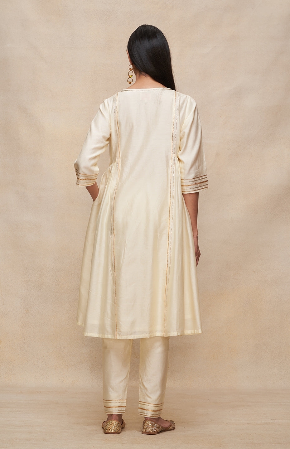 Off White Gathered Kurta