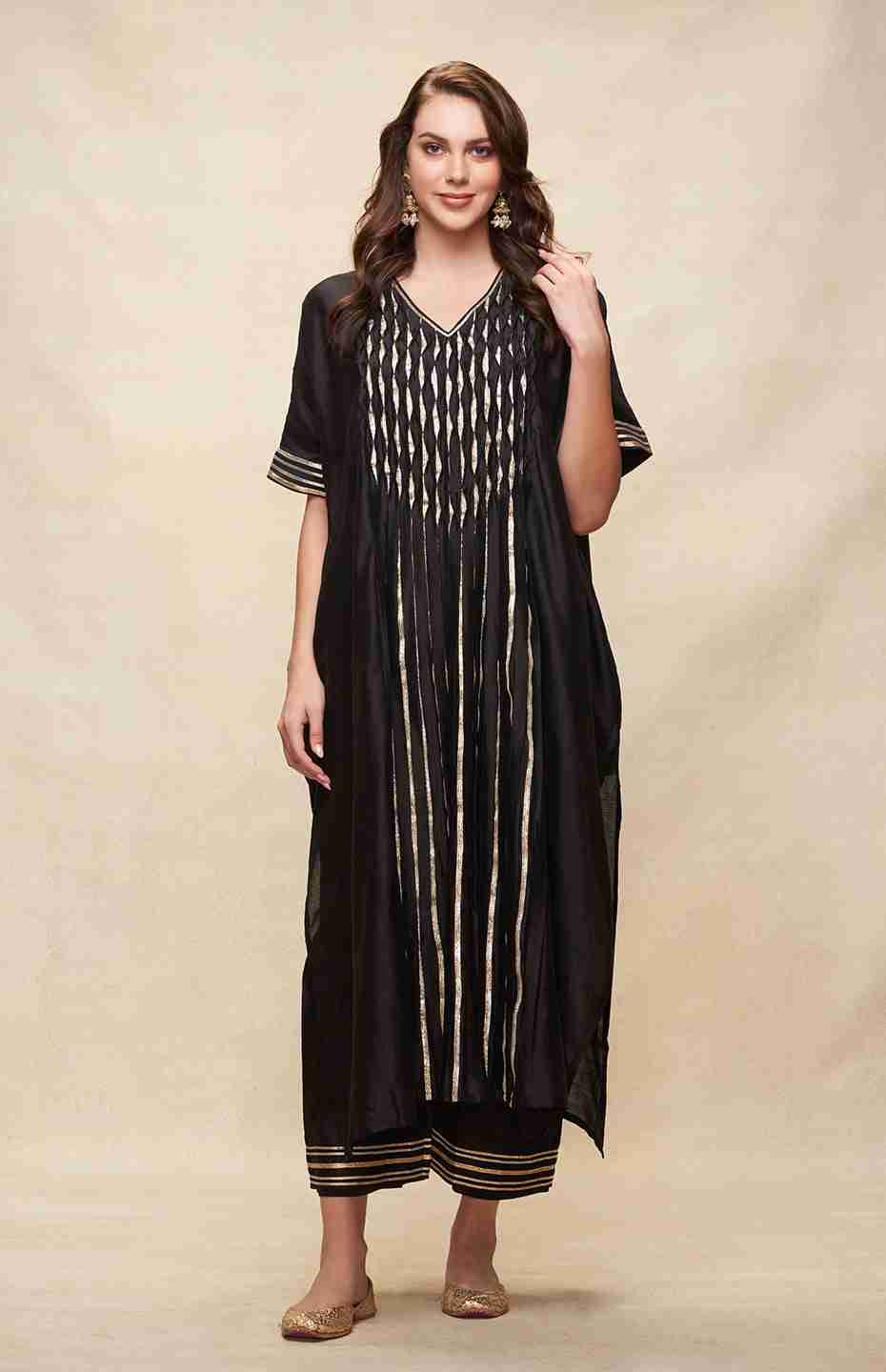 Black Gota Pleated Kaftan