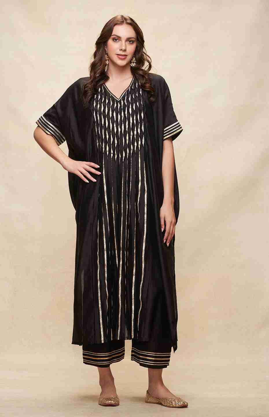 Black Gota Pleated Kaftan