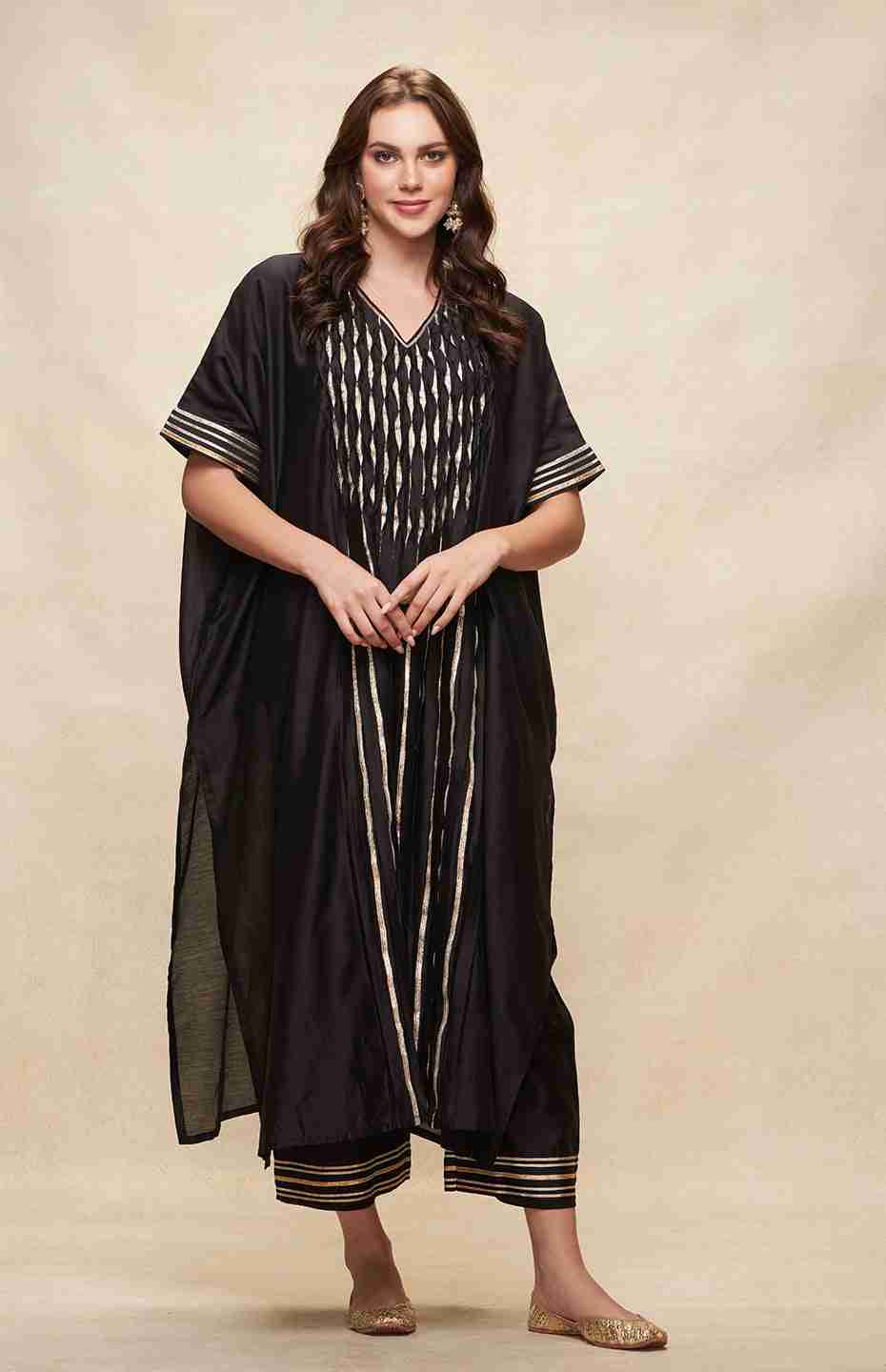 Black Gota Pleated Kaftan