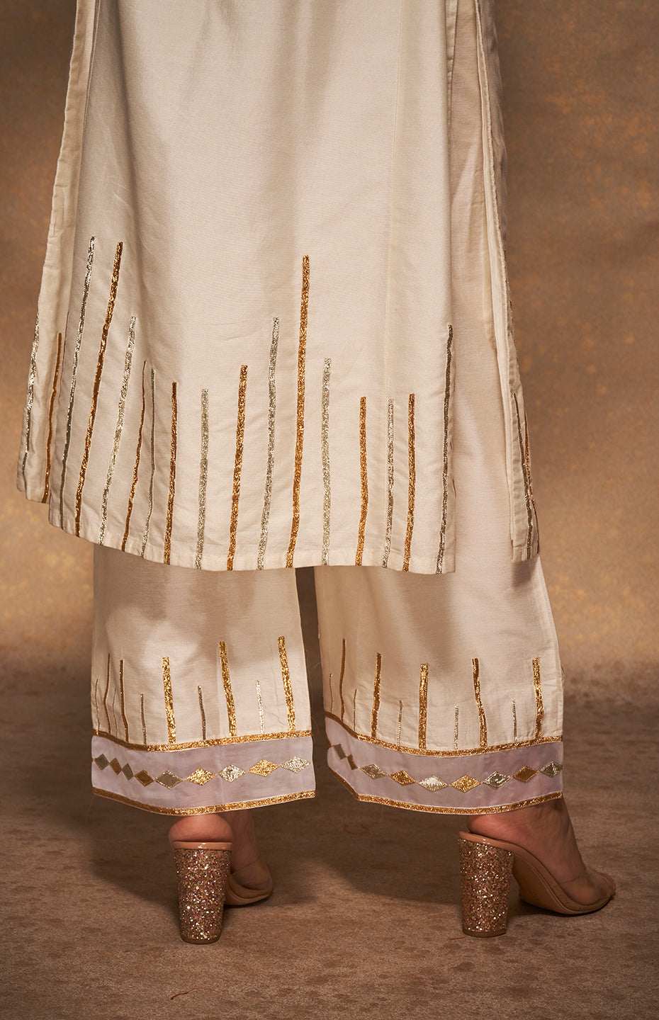 Off White Rose Gota Straight Pants