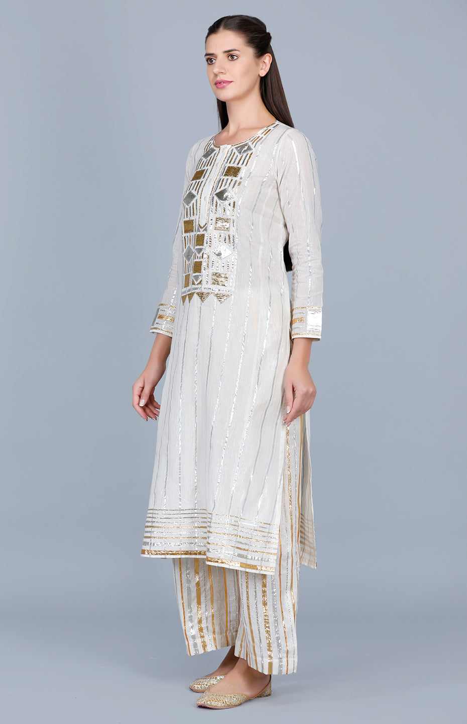 Barfi Off White Kali Kurta
