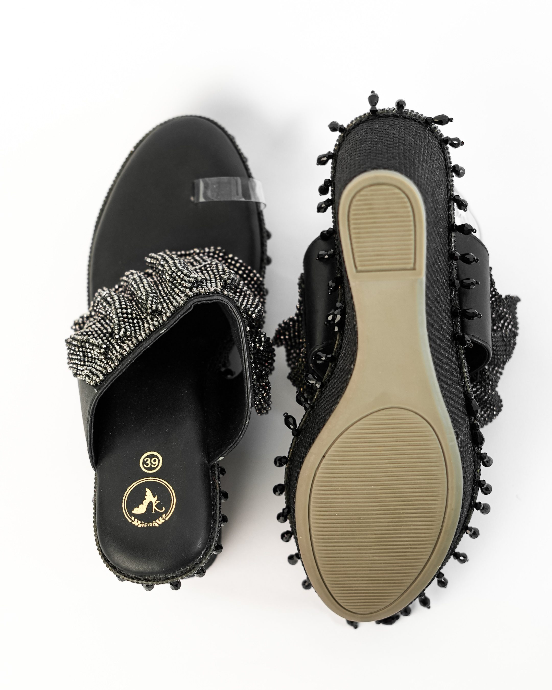 BLACK FALLING MESH WEDGE