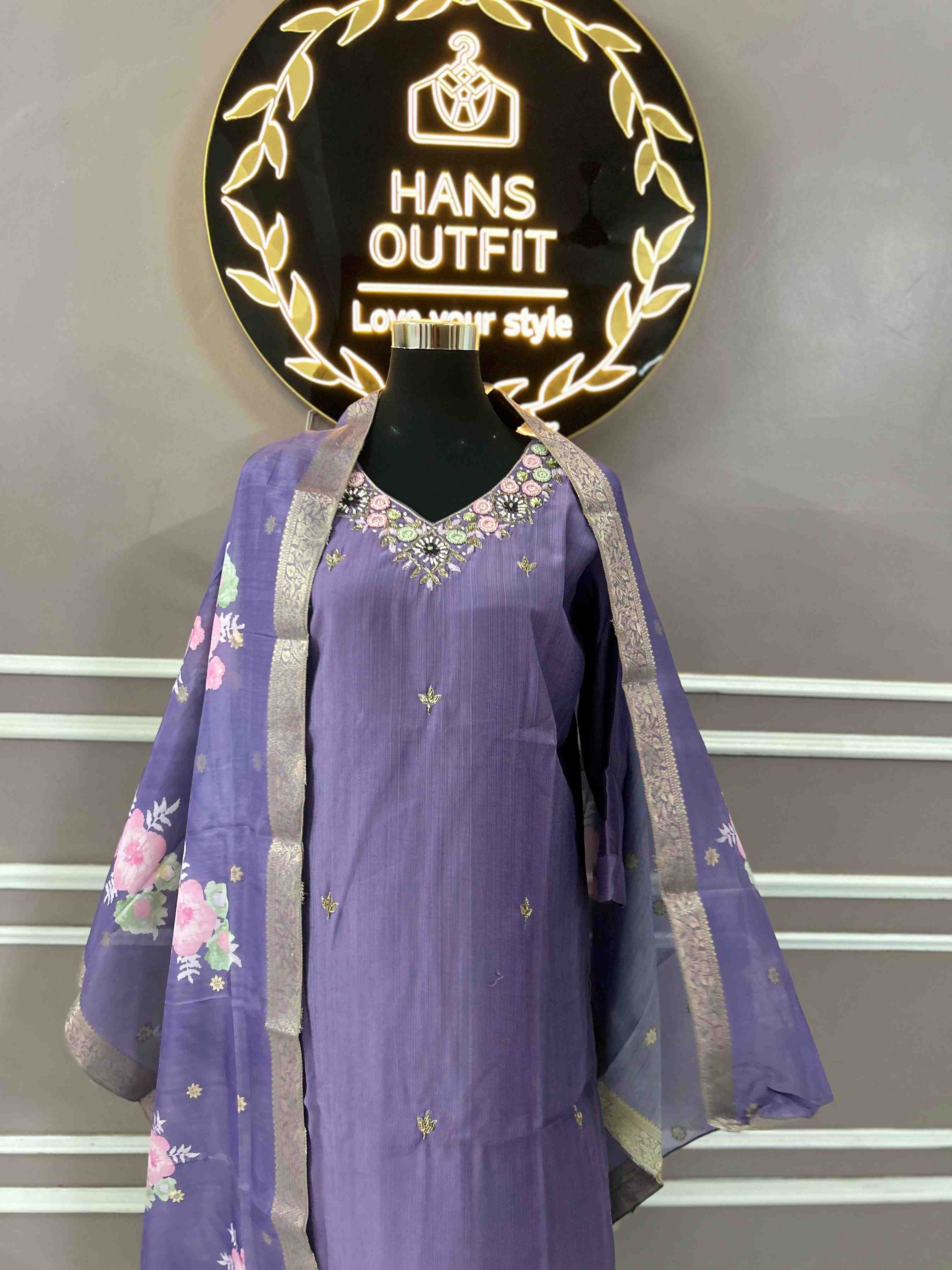 Lavender V neck beaded embroidery Kurta sets with silk dupatta