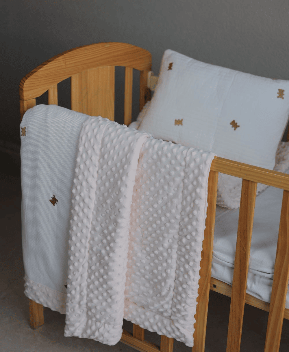 Cozy Bunny Blanket Set